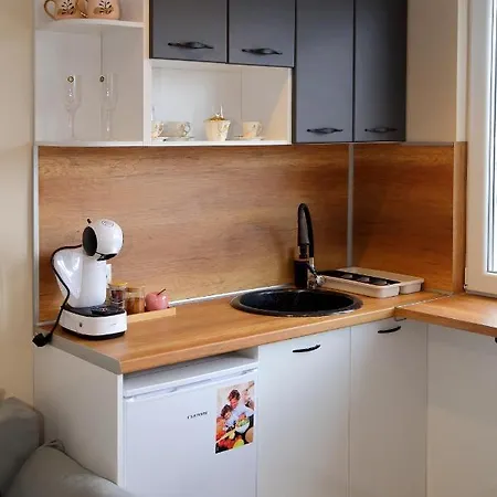 Colibri Apartment *